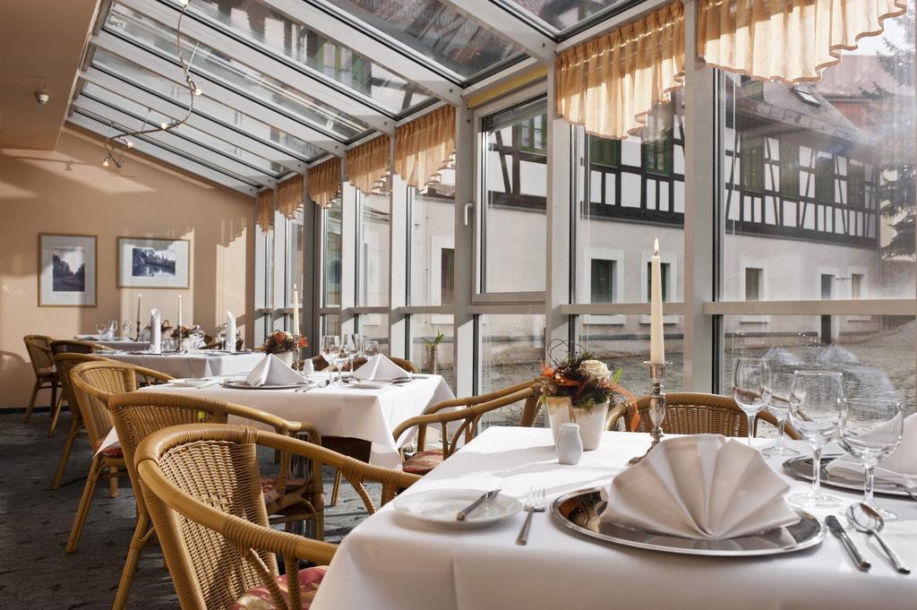 Hotel Schloss Schweinsburg Neukirchen-Pleiße Ανέσεις φωτογραφία