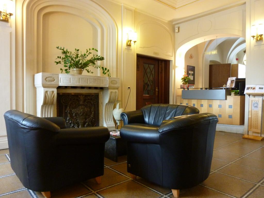 Hotel Schloss Schweinsburg Neukirchen-Pleiße Εσωτερικό φωτογραφία